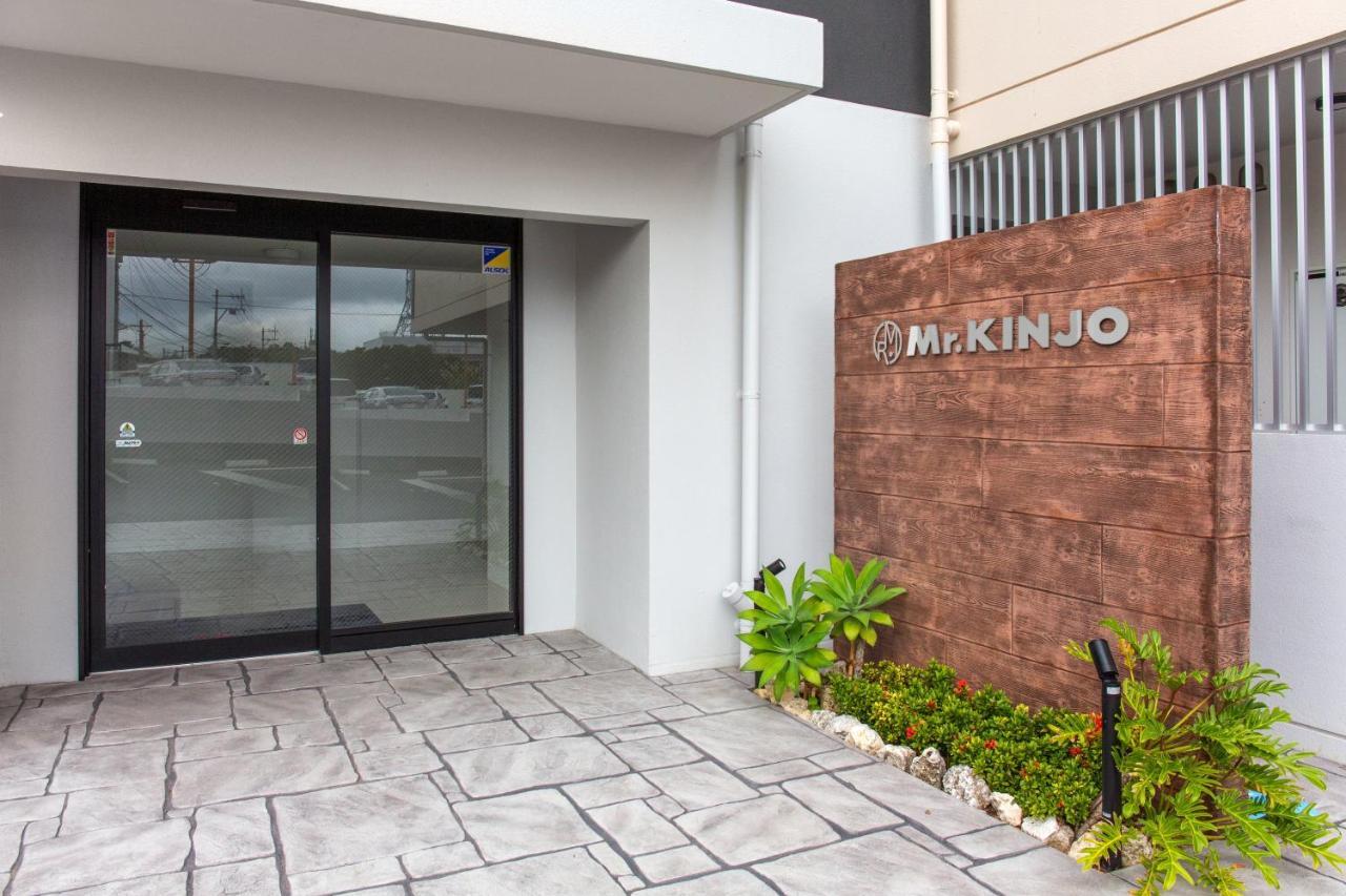 Mr.Kinjo Inn Uruma Buitenkant foto